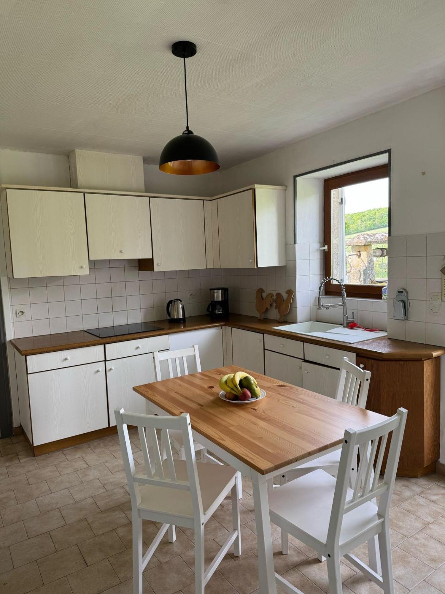 Gite A La Ferme Le Rousset Exteriér fotografie